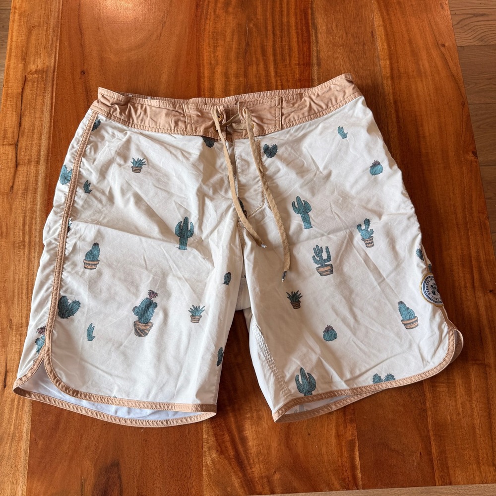 IM (Imperial Motion)‎ Men's Yellow/Tan "Cactus" Swim Trunks Size 33